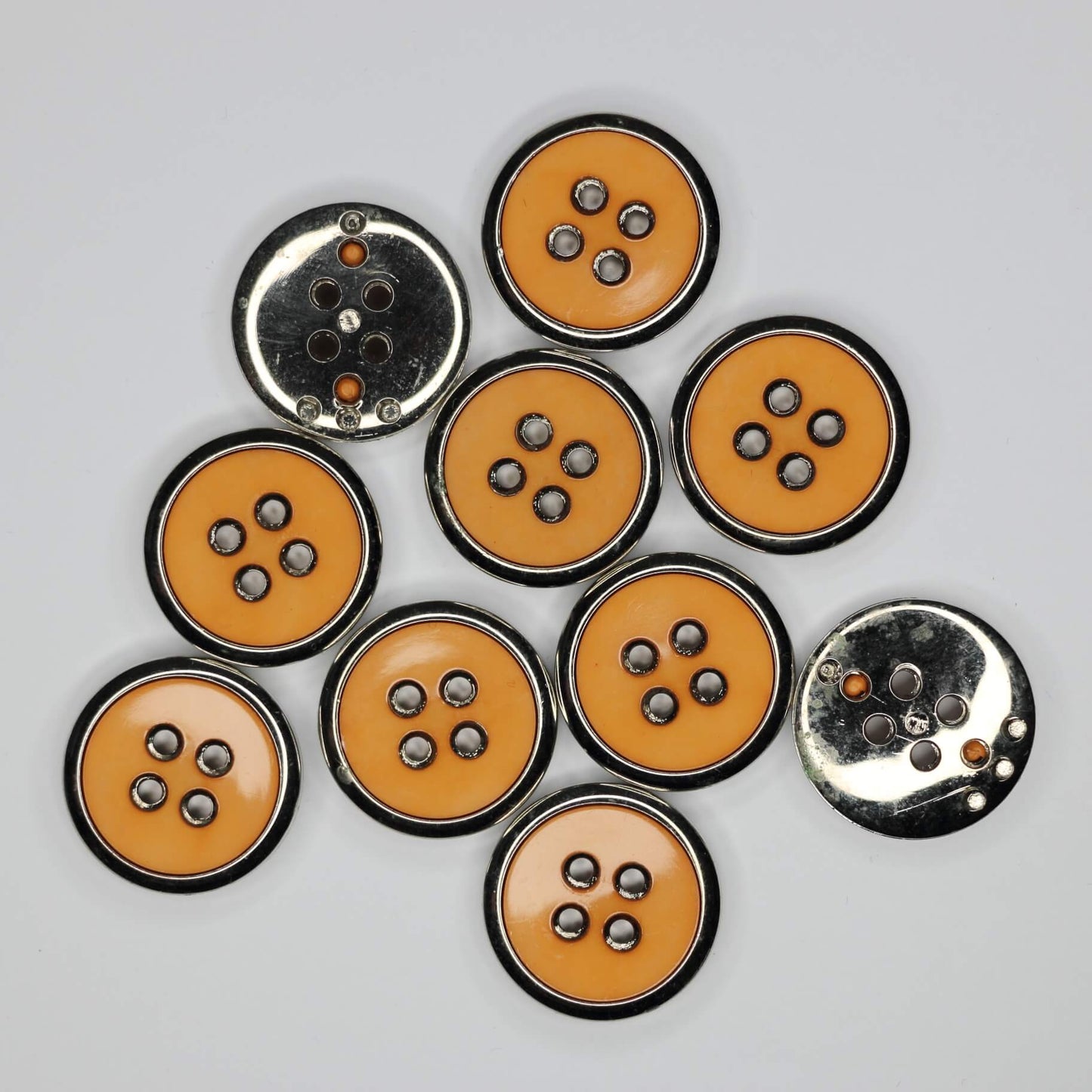 23mm Tan/Silver Plastic 4-Hole Buttons 9pk
