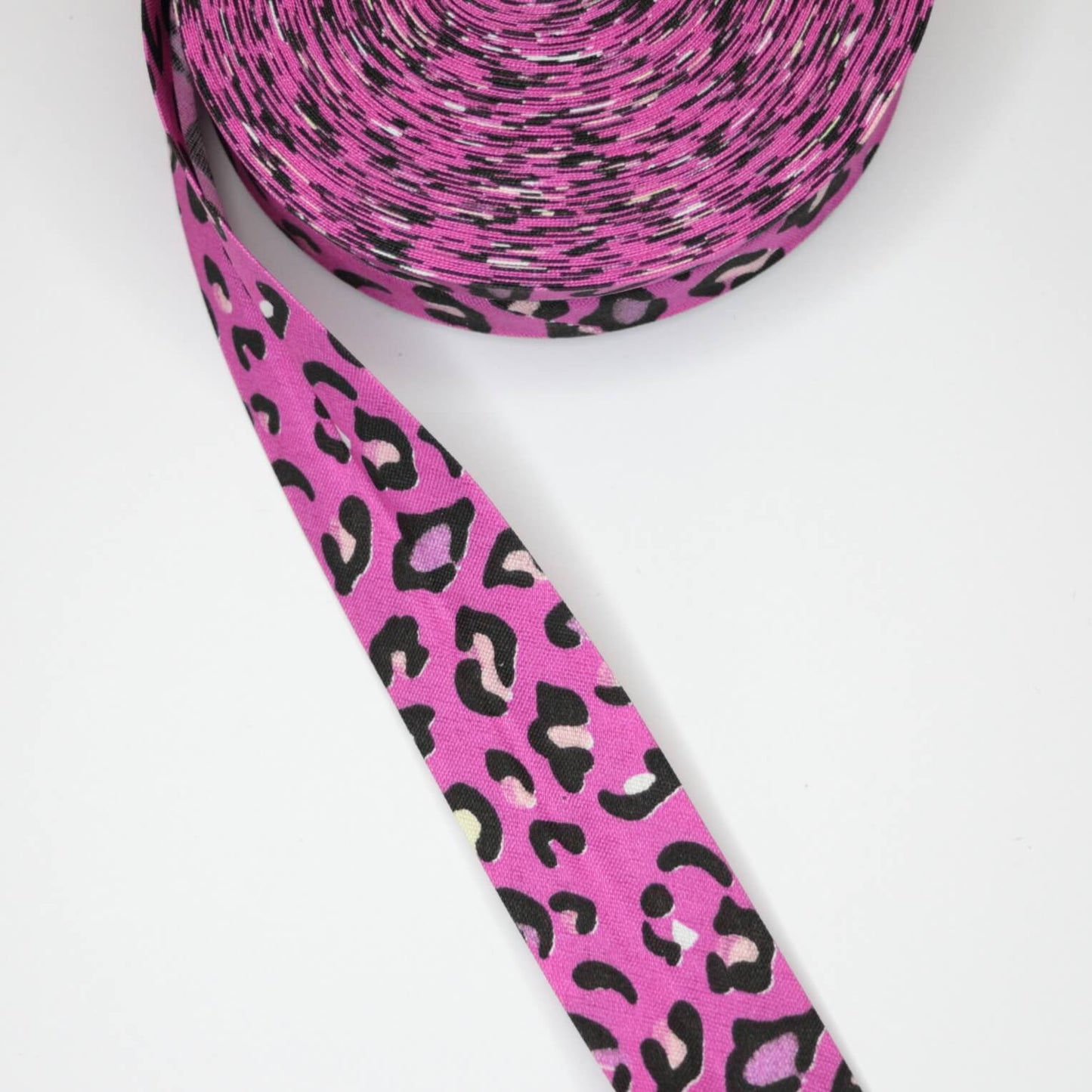 25mm Cerise Leopard Printed Poly Bias-Binding Tape per/metre