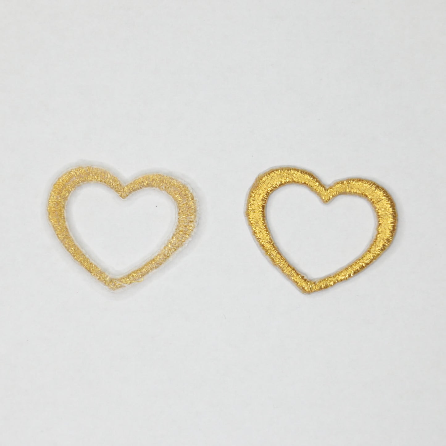26mm x 21mm Gold Embroidered Heart Iron-On Motifs 5pk