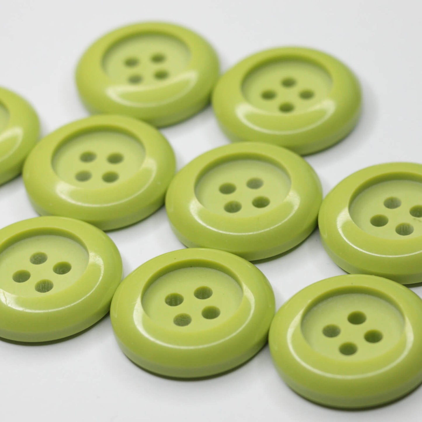 30mm Chunky Green 4H Buttons 10pk
