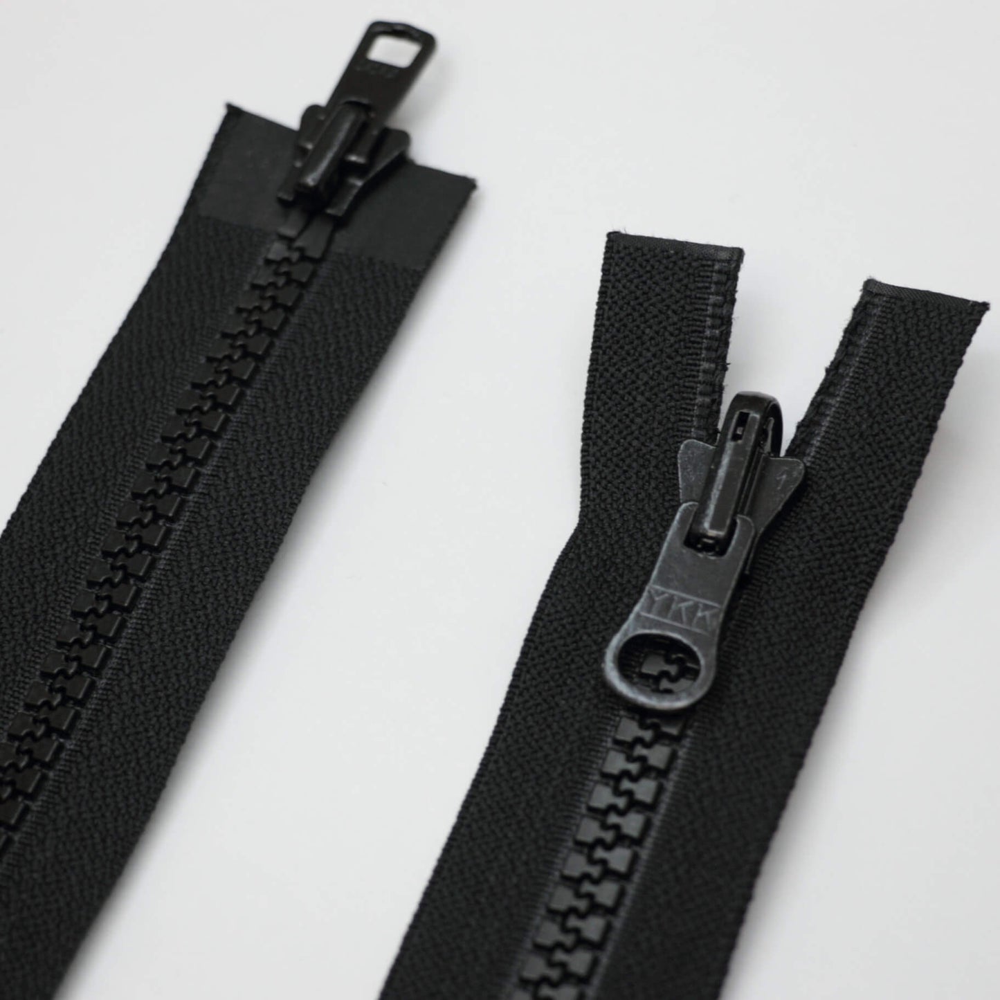61cm (24 Inch) Black Chunky Reversible & Double-Ended Open-End Zip