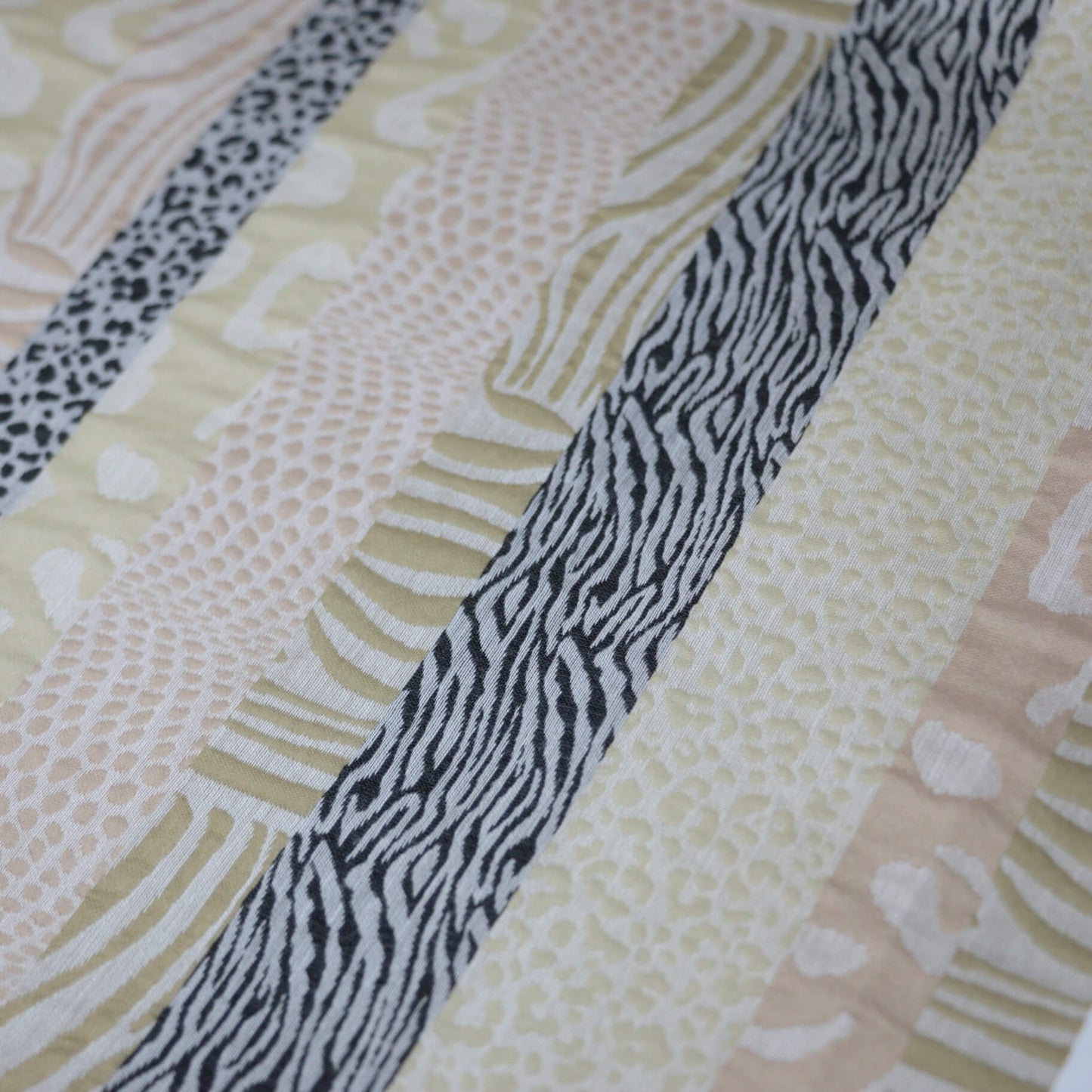 Animal Stripe Jacquard 1m