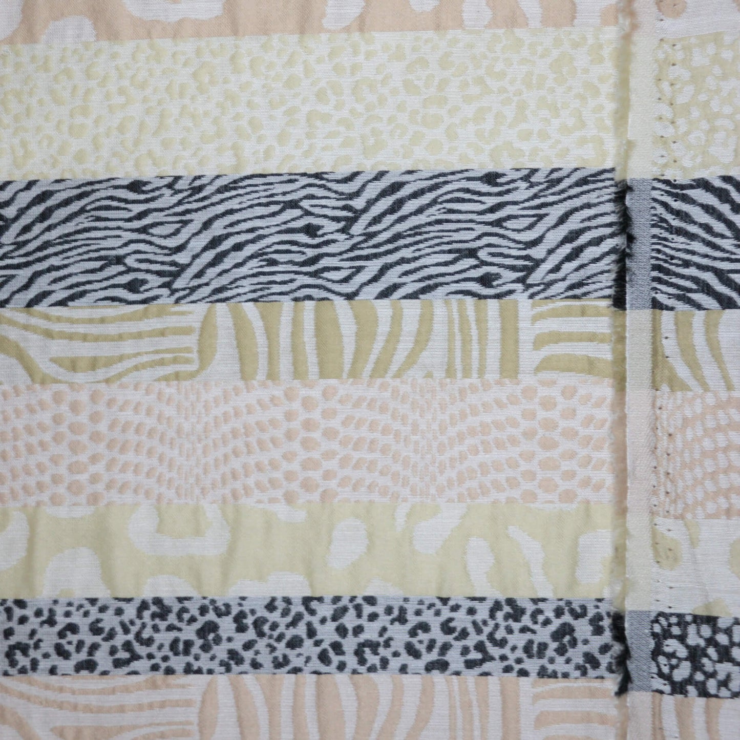 Animal Stripe Jacquard 1m