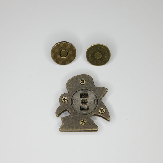 Bronze Beak Doctor Magnetic Bag Closure