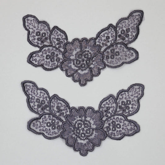 11cm x 4cm Plum Colour Lace Flower With Leaves Sew-On Motifs 2pk