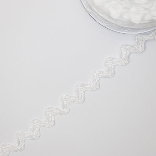 13mm White Jumbo Ric-Rac Trim per/metre