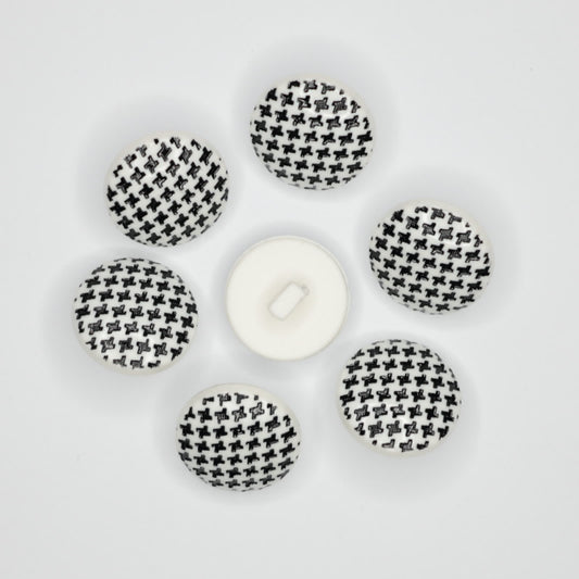 18mm B&W Houndstooth Shank-Hole Buttons 8pk