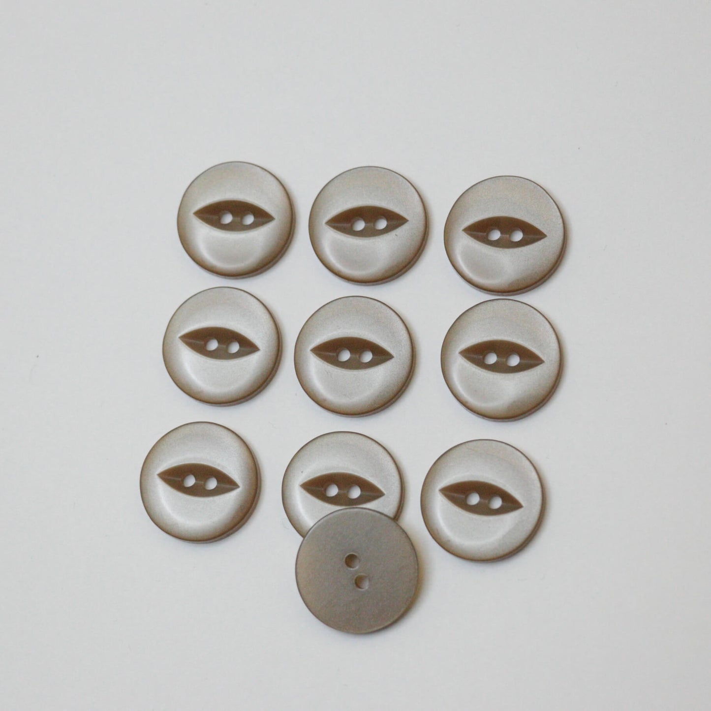 19mm Mocha 2-Hole Buttons 10pk