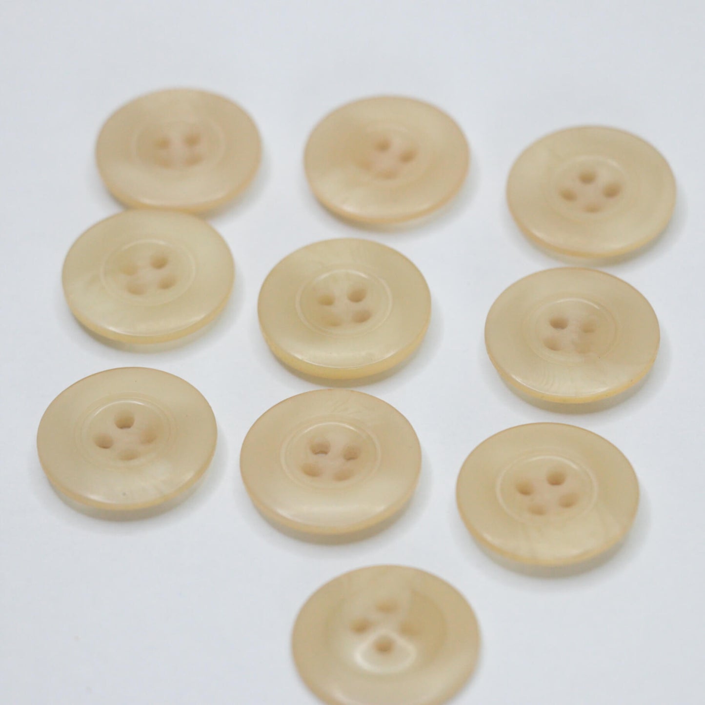 20mm Cream Marble Swirl 4-Hole Buttons 10pk