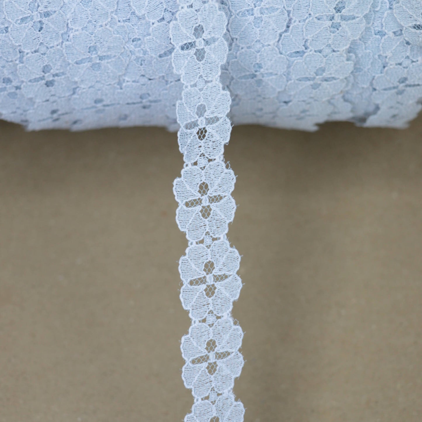 20mm Light Blue Floral-Motif Acrylic Lace Trim 5m