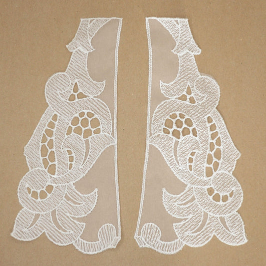 22cm x 10cm Pair White Lace Collars With Embroidered Design