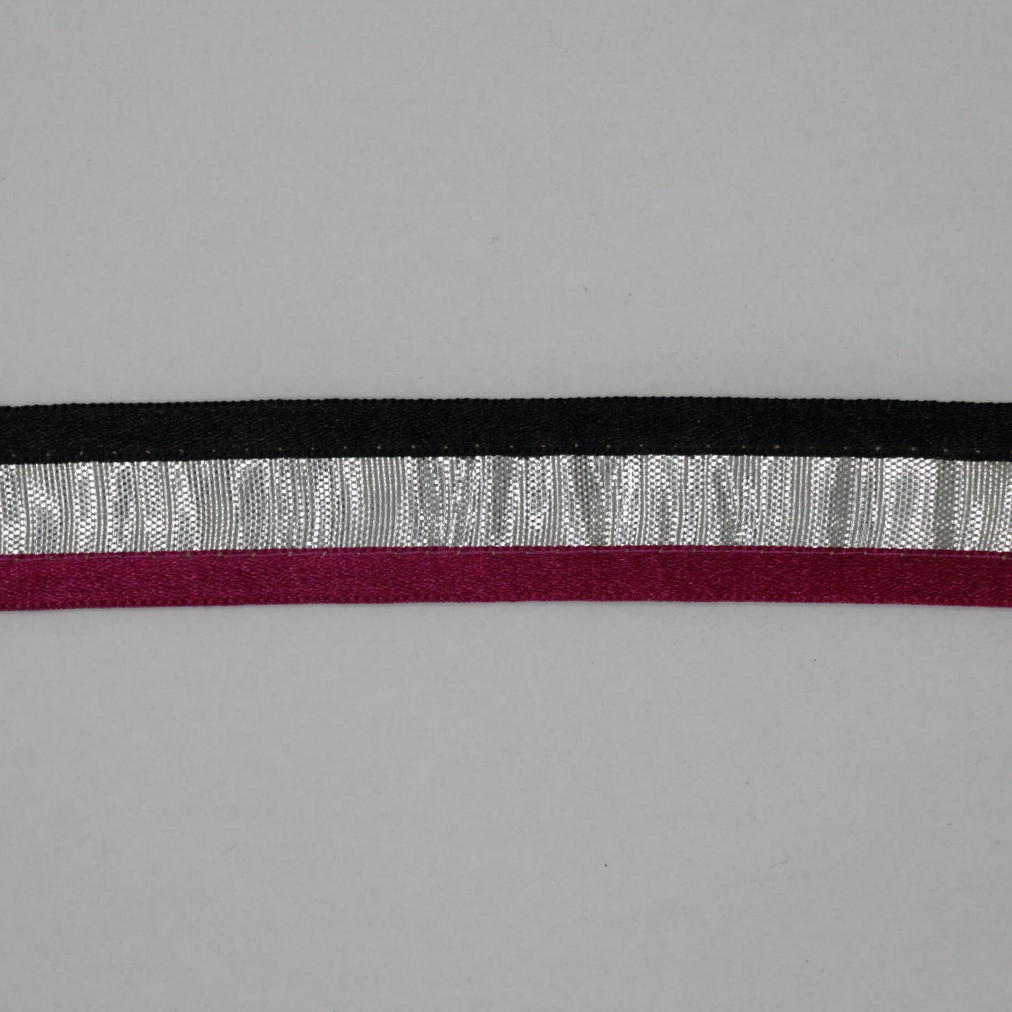 25mm Black/Burgundy Silver Trim per/metre