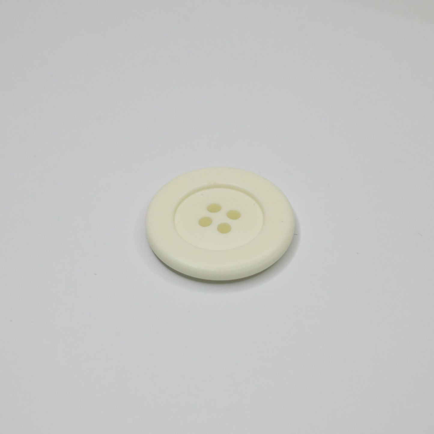 28mm Off-White 4-Hole Buttons 10pk