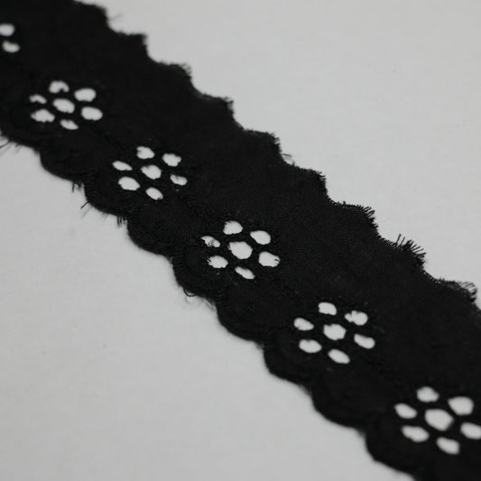 38mm Black Broderie Anglaise Trim per/metre