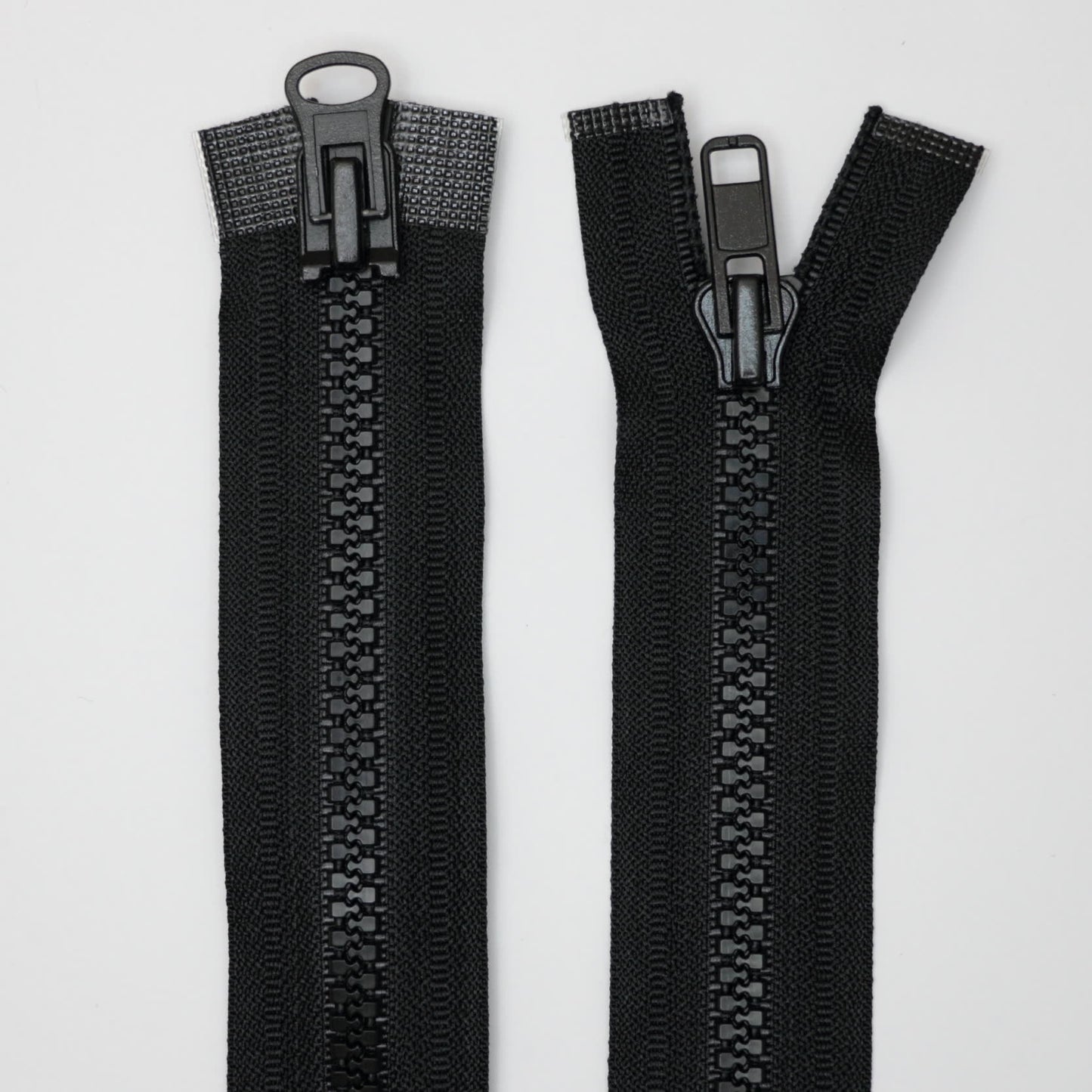 51cm (20-inch) Double-Ended Open-End Black Zip with 8mm Plastic Chunky Teeth