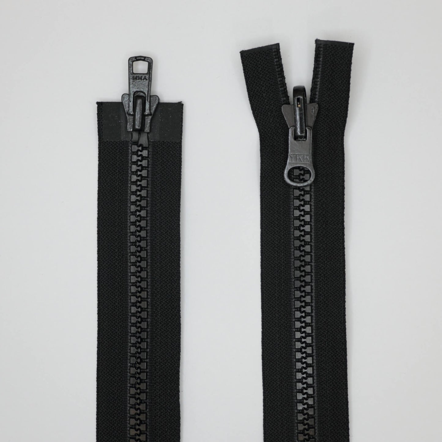 61cm (24 Inch) Black Chunky Reversible & Double-Ended Open-End Zip