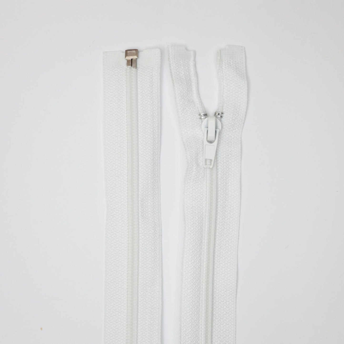 68cm White Nylon Open-End Zipper