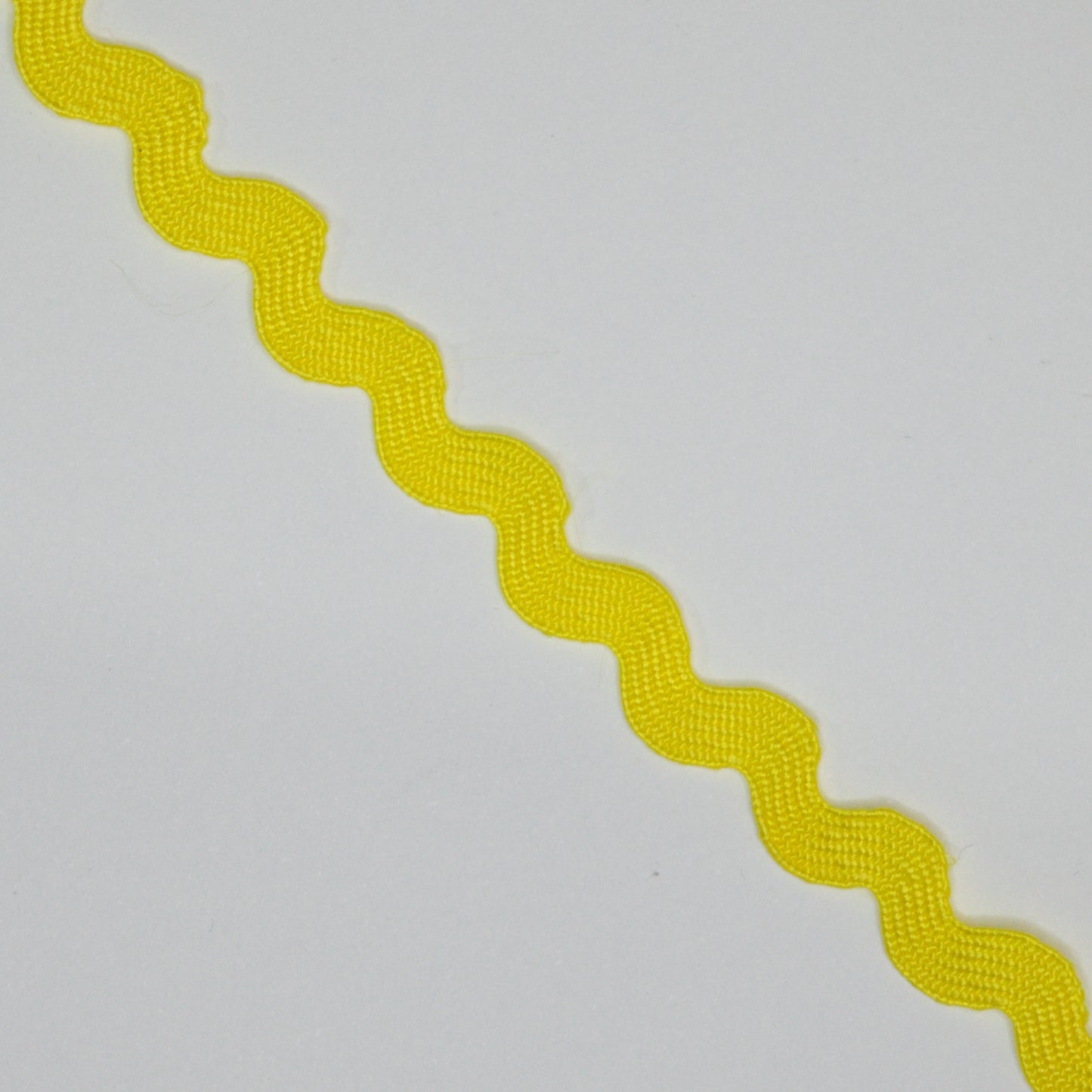 8mm Yellow Ric-Rac Trim 3m