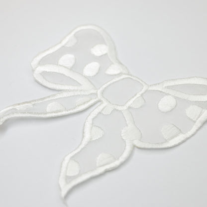 9cm x 10cm White Bow Motif with Spot 2pk