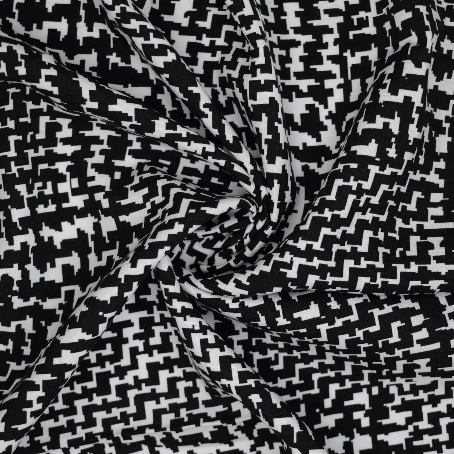 Black & White Abstract Houndstooth 100% Viscose per/metre