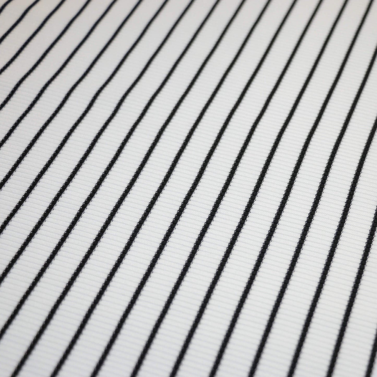 B&W Stripe Ribbed Jersey per/metre