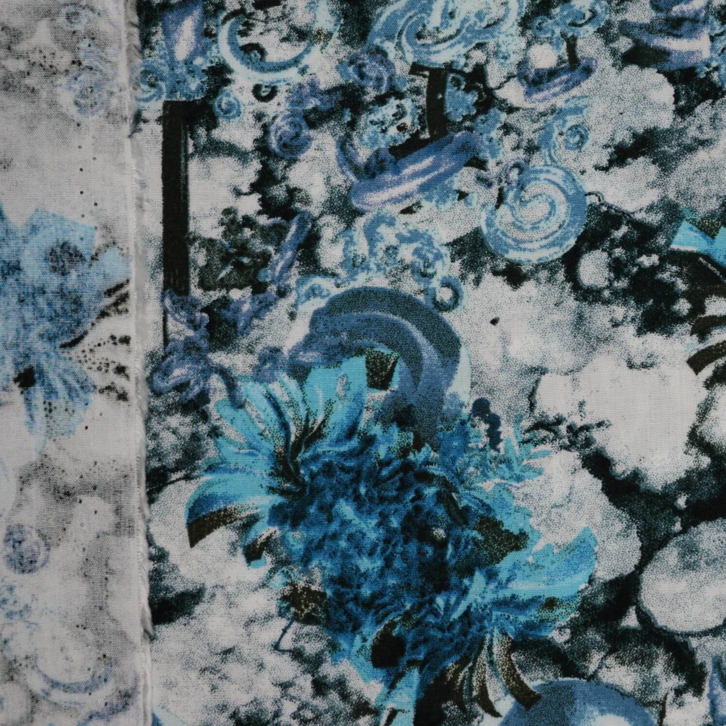 Blue Flowers & Shells 100% Viscose per/metre
