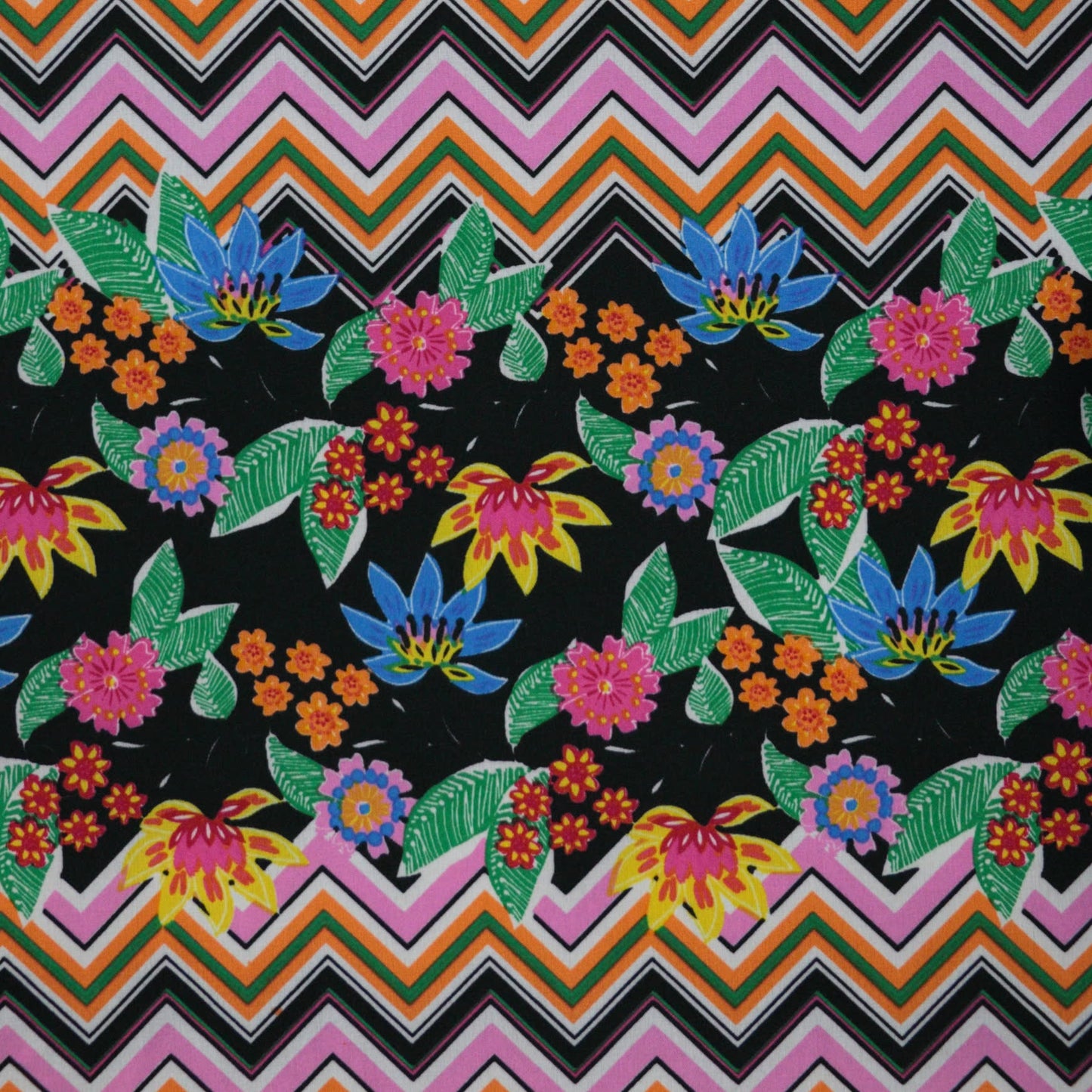 Floral Zigzag Polyviscose per/metre