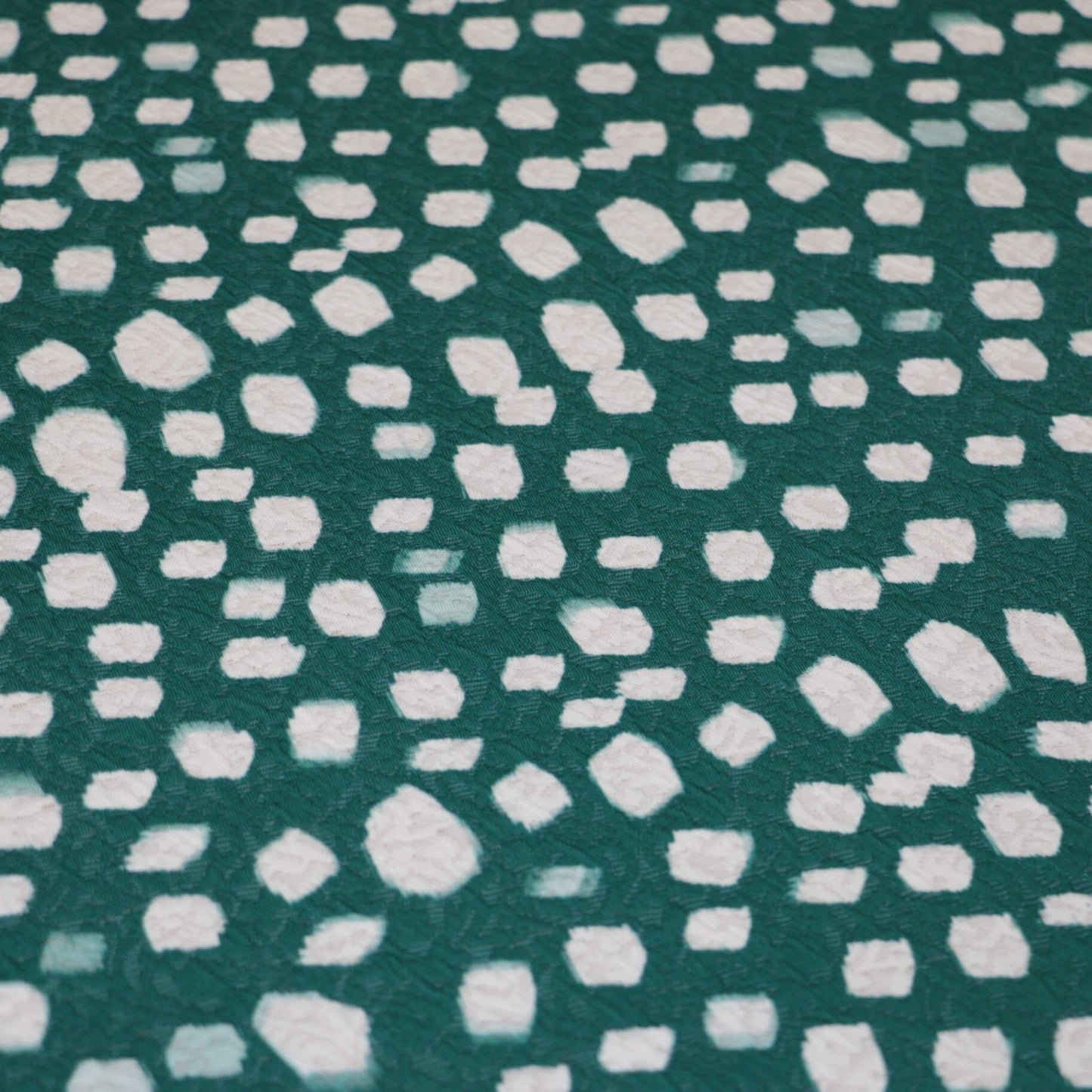 Green Spot Jacquard Knit per/metre