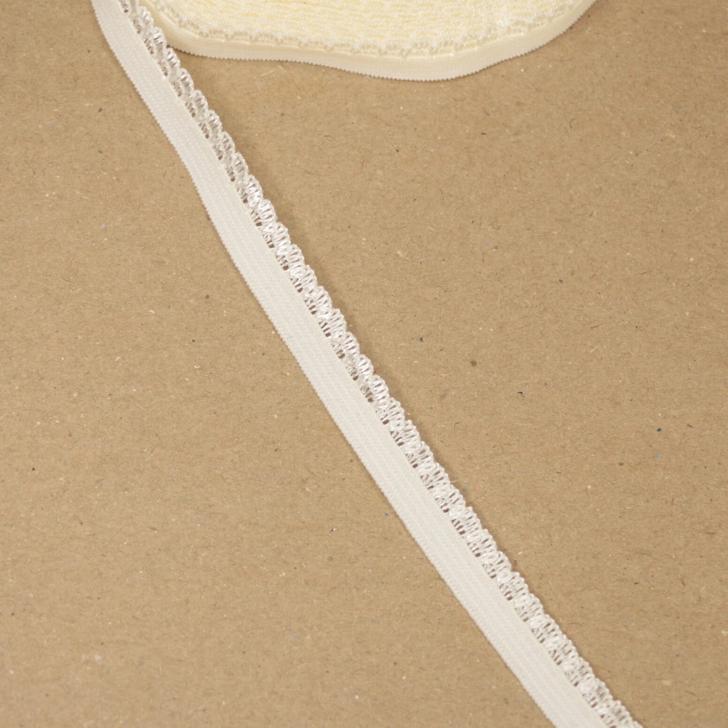 Ivory Shell Picot Elastic 10mm x 3m