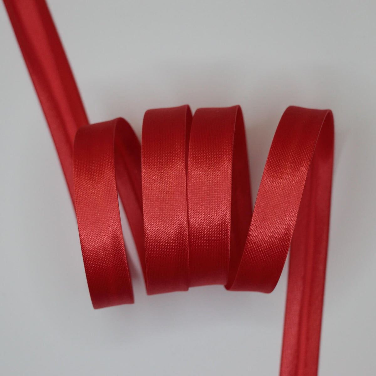 Red Satin Folded Bias-Binding per/metre