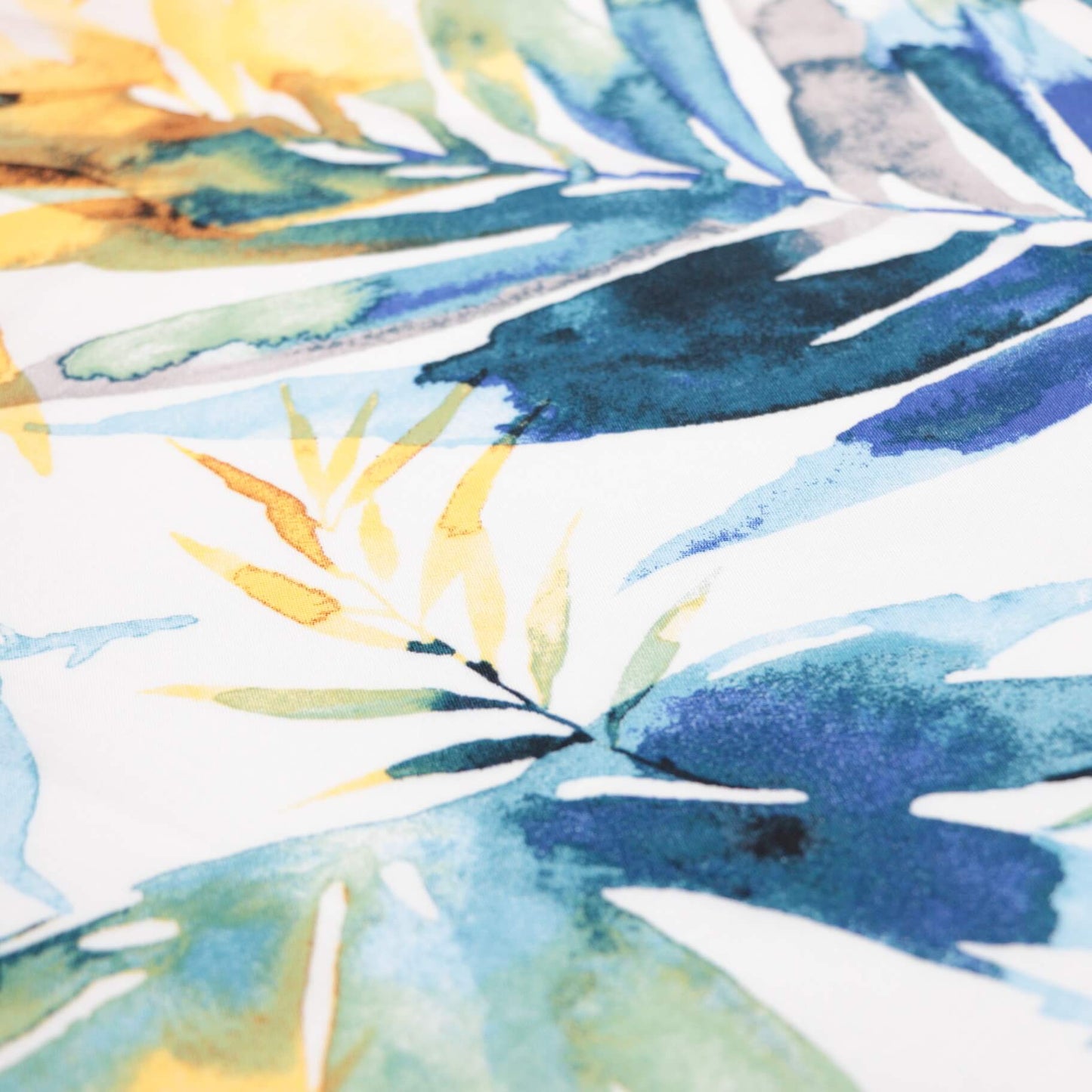 Watercolour Leaf Cotton Lawn per/metre