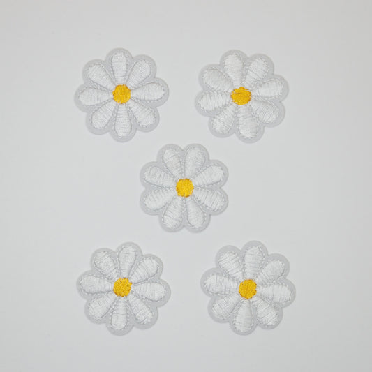 White Embroidered Daisy Flower Iron-On Patches 5pk
