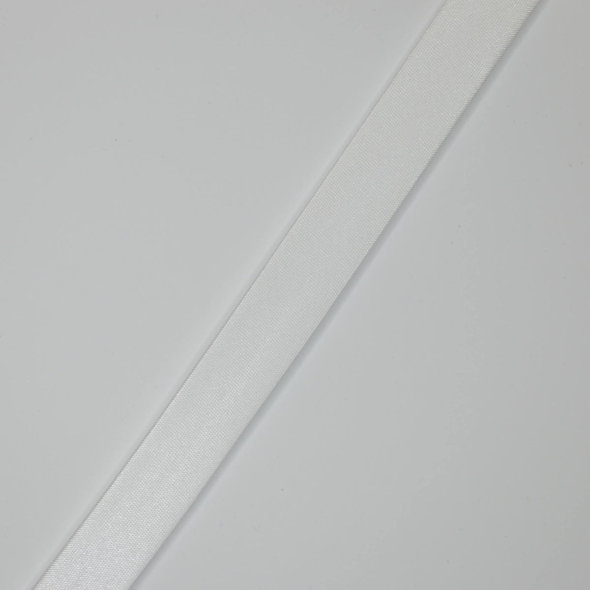 White Satin Folded Bias-Binding per/metre